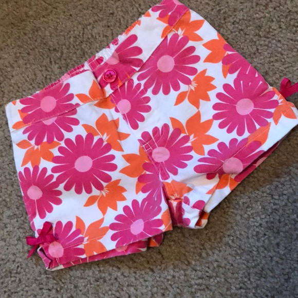 12 MONTHS: Floral Shorts - Picture 5 of 5